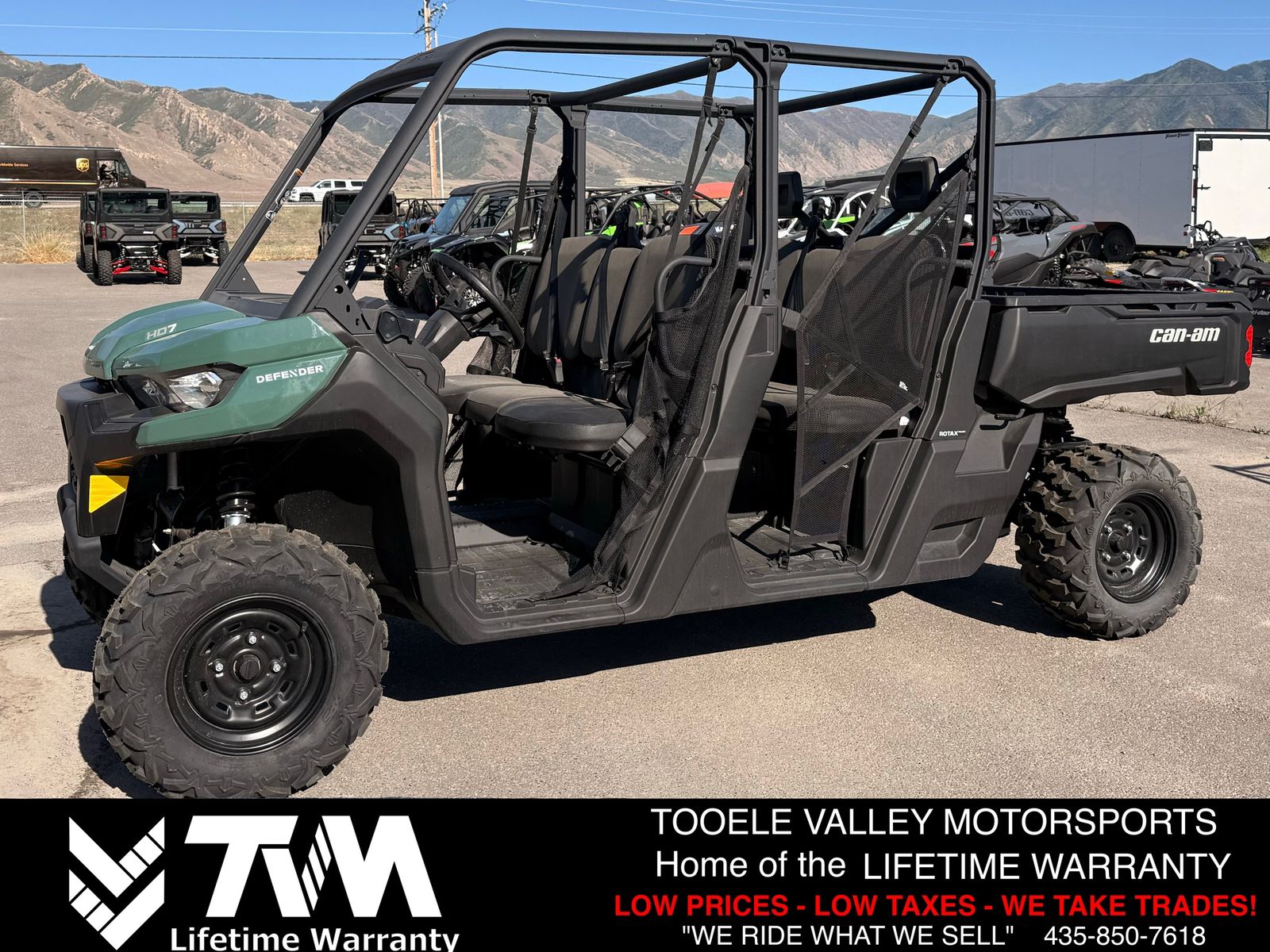 2025 CAN-AM DEFENDER MAX HD7