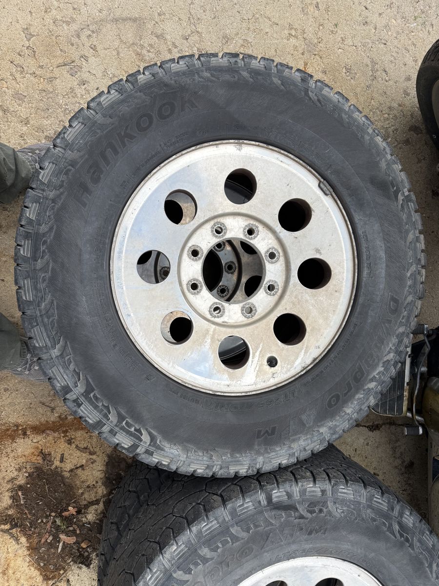 Ford 8 Lug Wheels And Tires