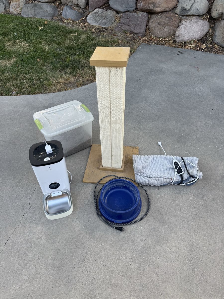 Cat Feeder, Scratching Post, Heated Dish, Warming Pad & Food