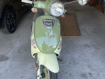 Buddy 170cc Scooter