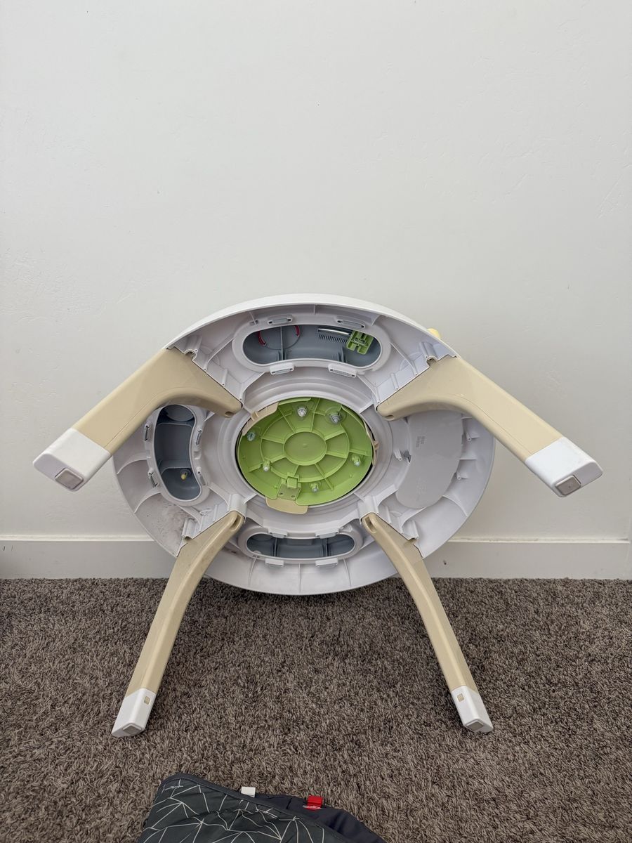 Main image 3