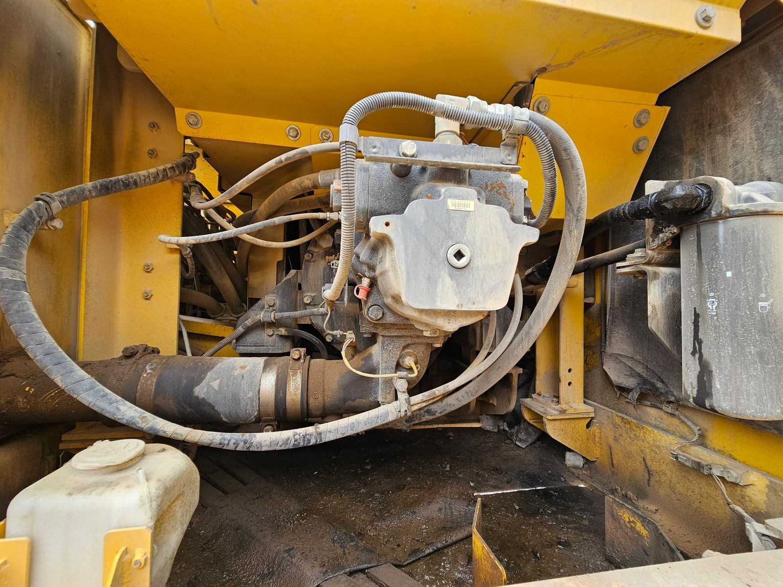 Main image 10