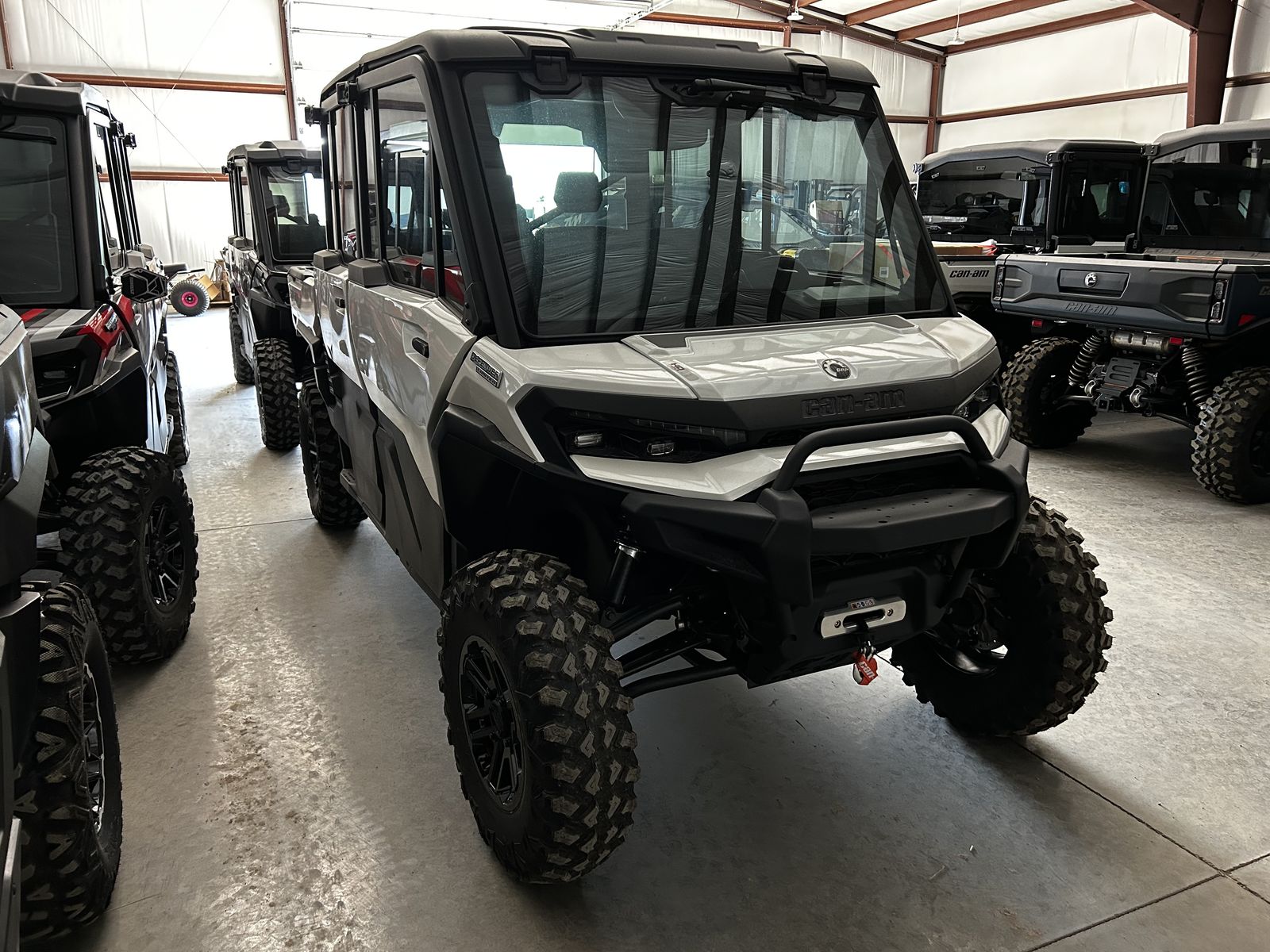 2026 Can-Am Defender Max Lmtd HD11 OTD PRICING! W/LIFETIME WARRANTY