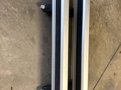 Thule Sliding Tray Ski Rack