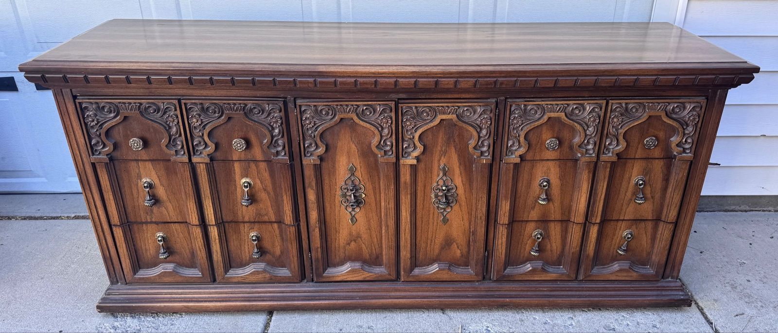 Incredible dresser