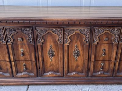 Incredible dresser