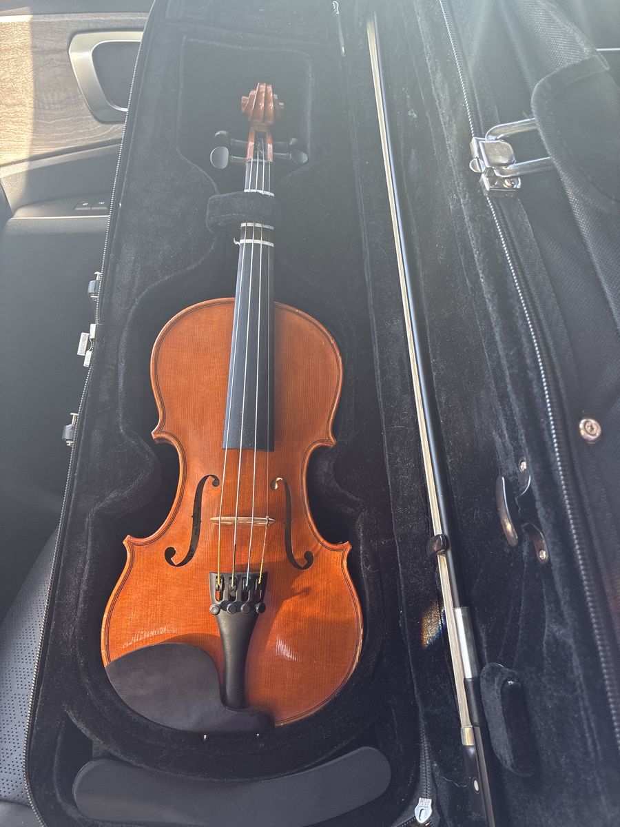 1/2 Liu N. Paganini Student Violin with Case & Bow