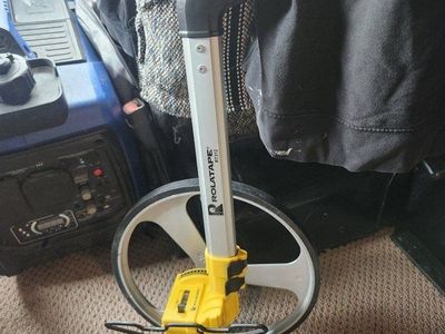 Tape measure,roller.