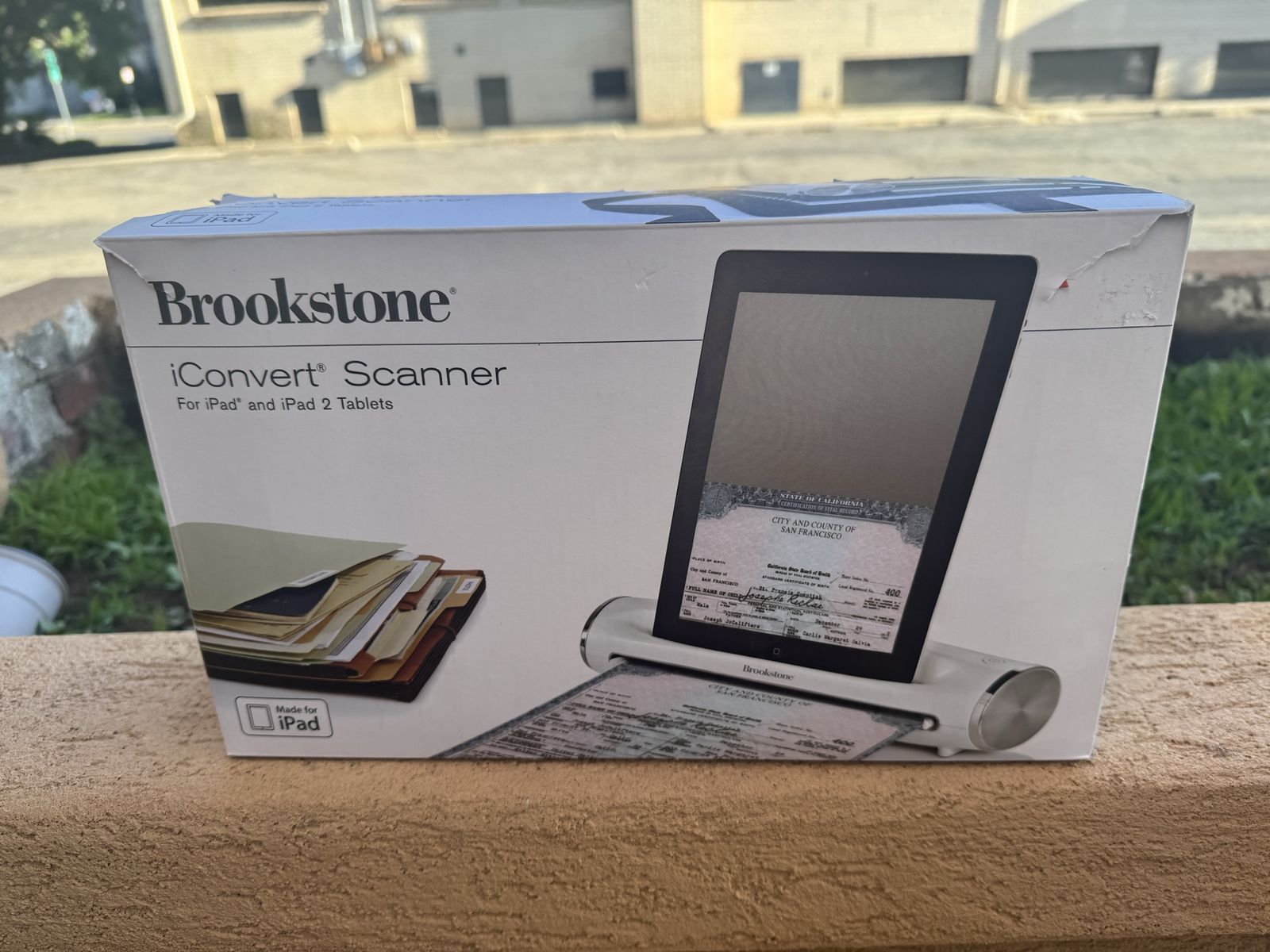 New NIB Brookstone iConvert Scanner for Apple iPad and iPad 2 Tablets