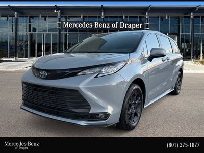 2025 Toyota Sienna Woodland Edition