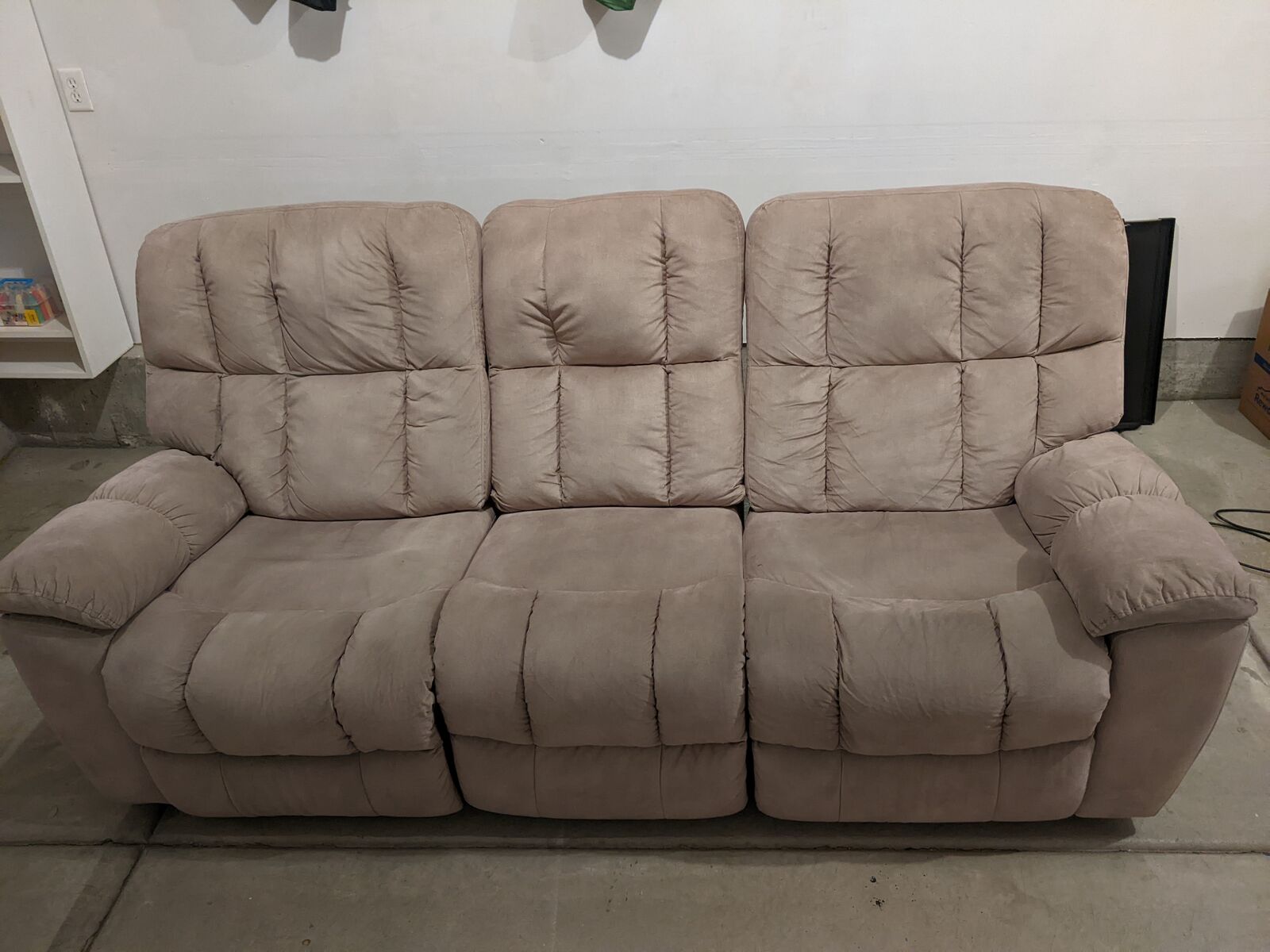 Comfy Reclining Sofa with Center Console