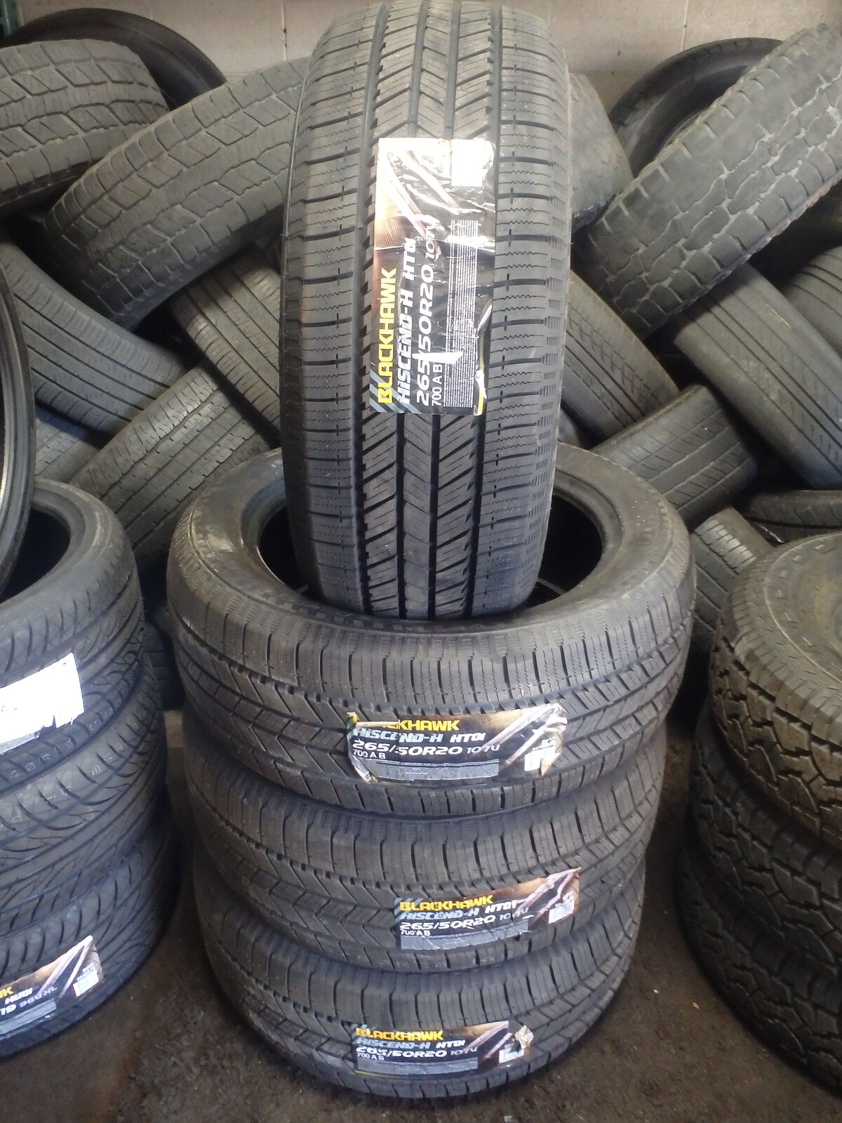 265/60R20 BLACK HAWK HISCEND HH-101 SET OF BRAND NEW TIRES