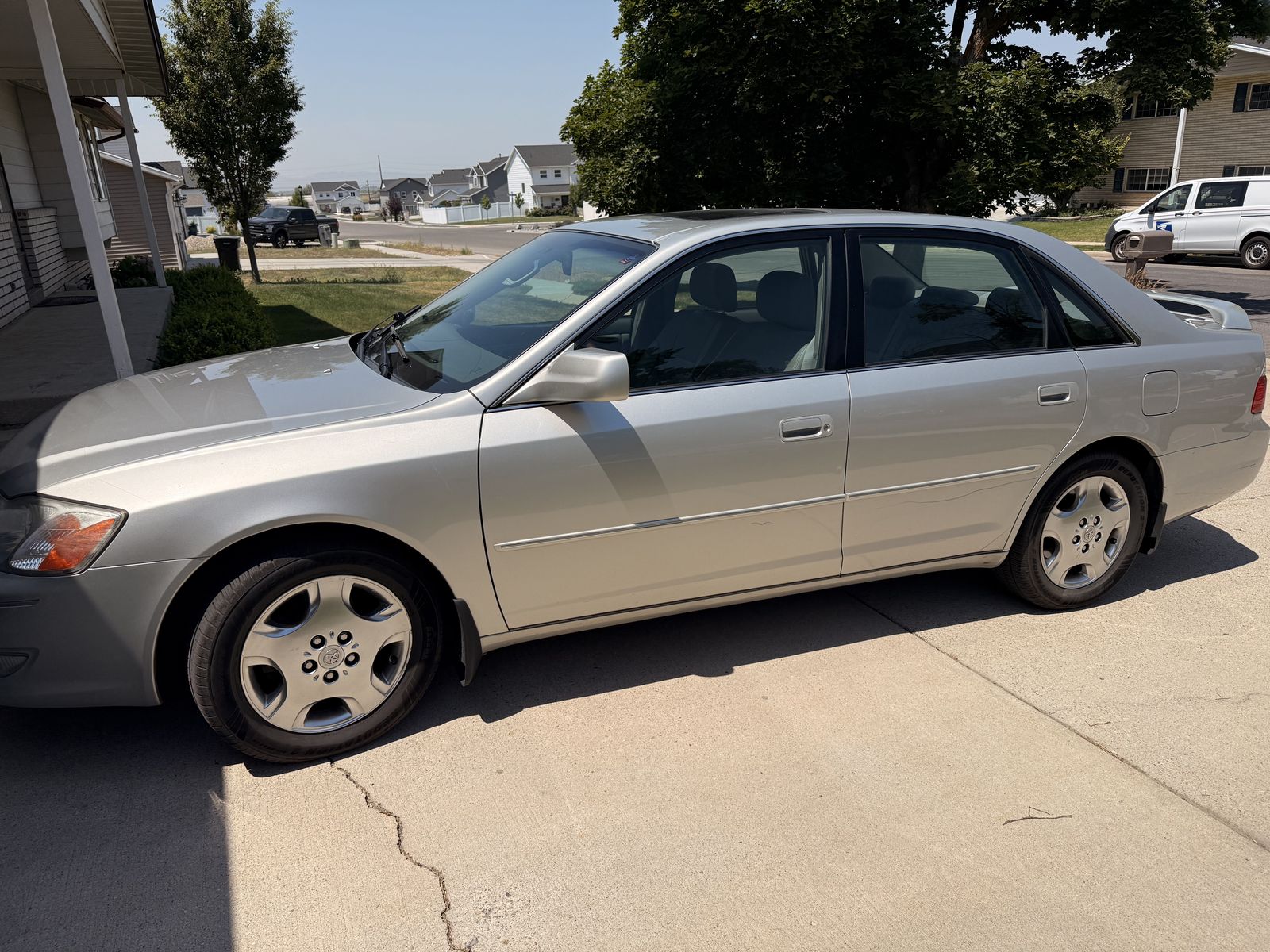 2003 Toyota Avalon XLS