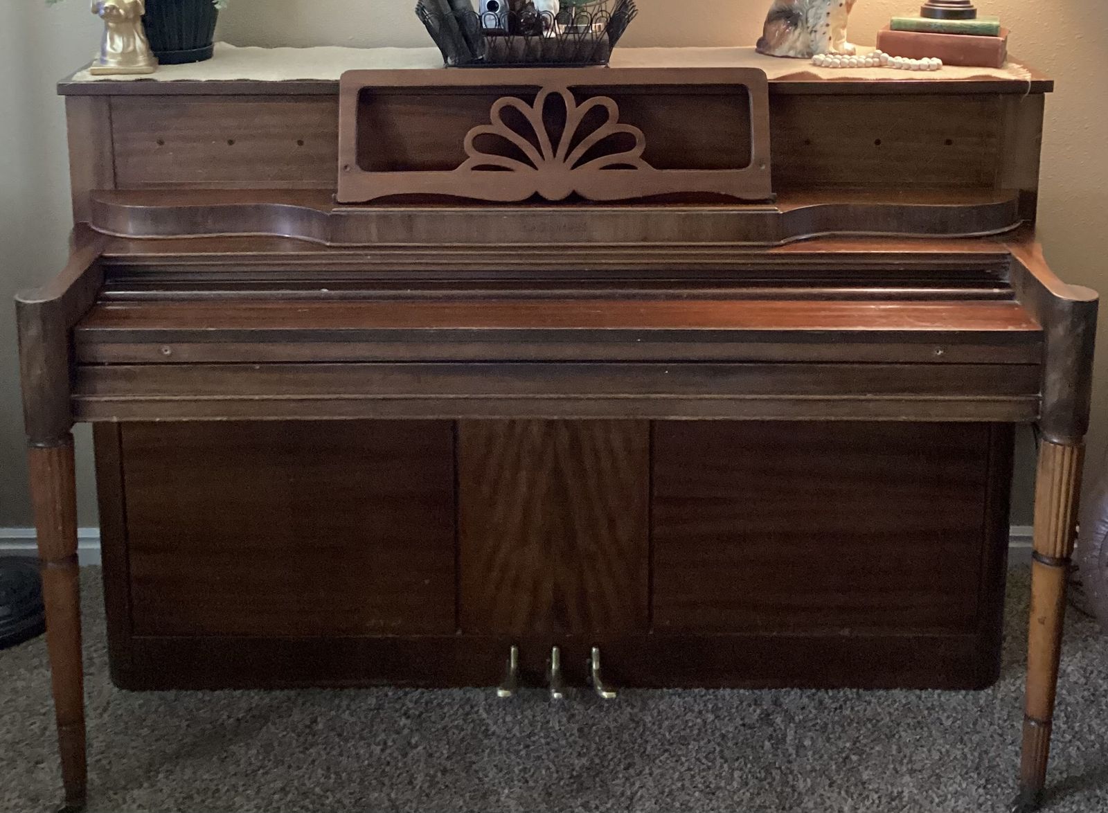 Hardman piano
