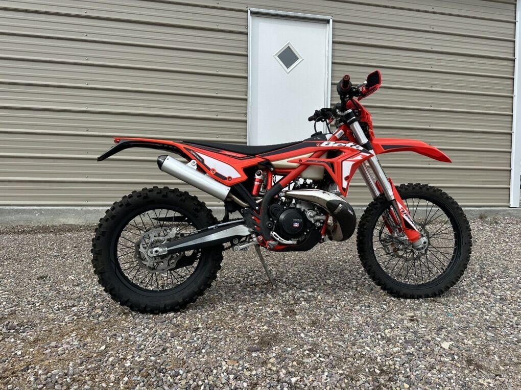 2023 Beta Xtrainer 300