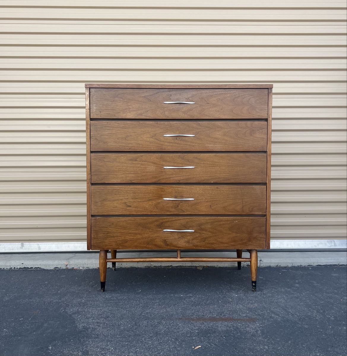 Lace Acclaim Mid Century Modern Tallboy Dresser