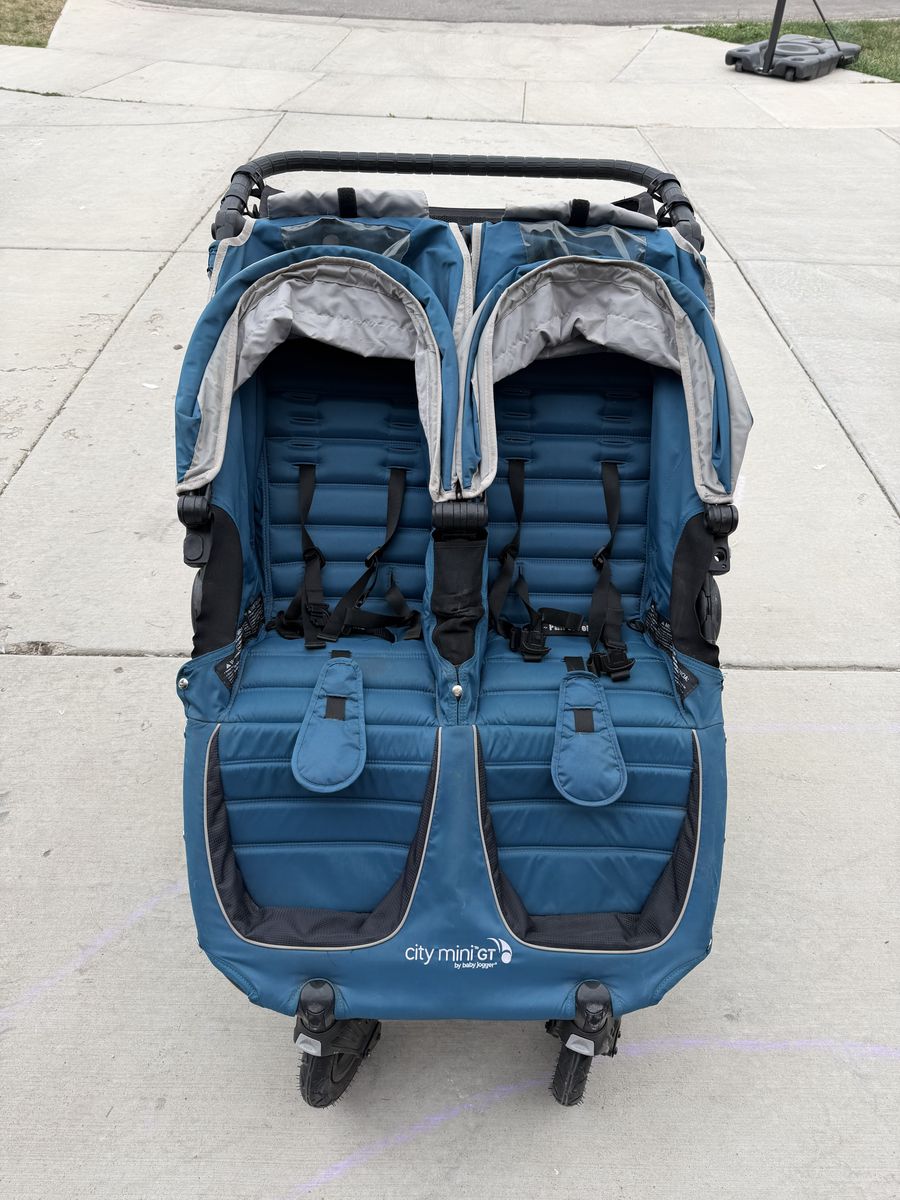Baby jogger city mini  GT double stroller