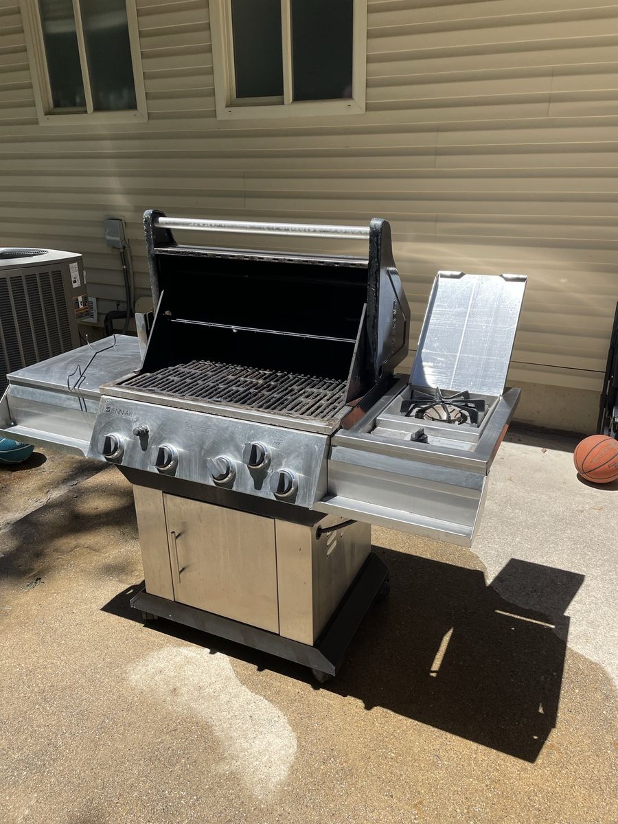 Jenn-Air Gas Grill