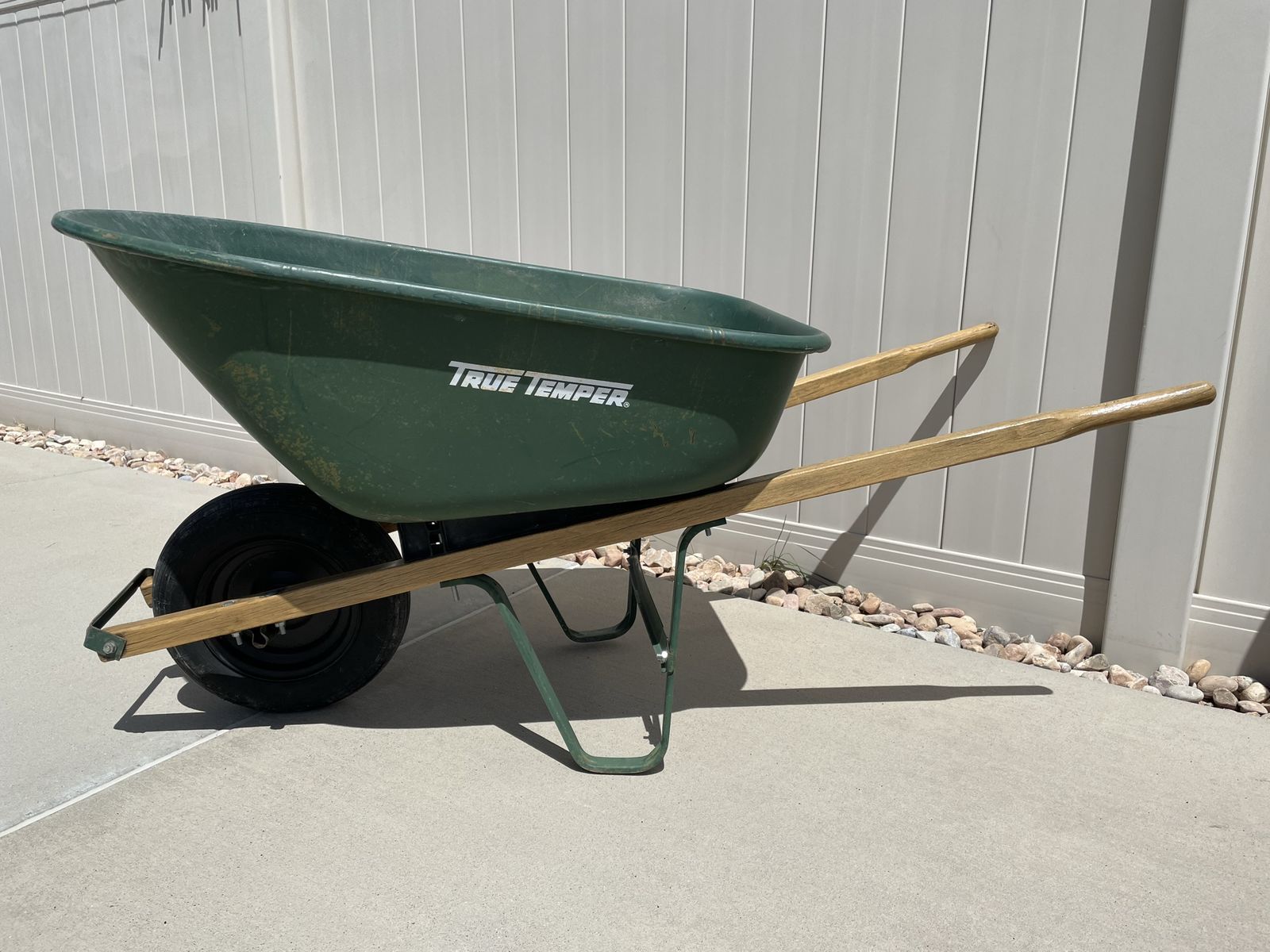 True Temper Green Wheelbarrow - Sturdy Garden Cart with Wooden Handles