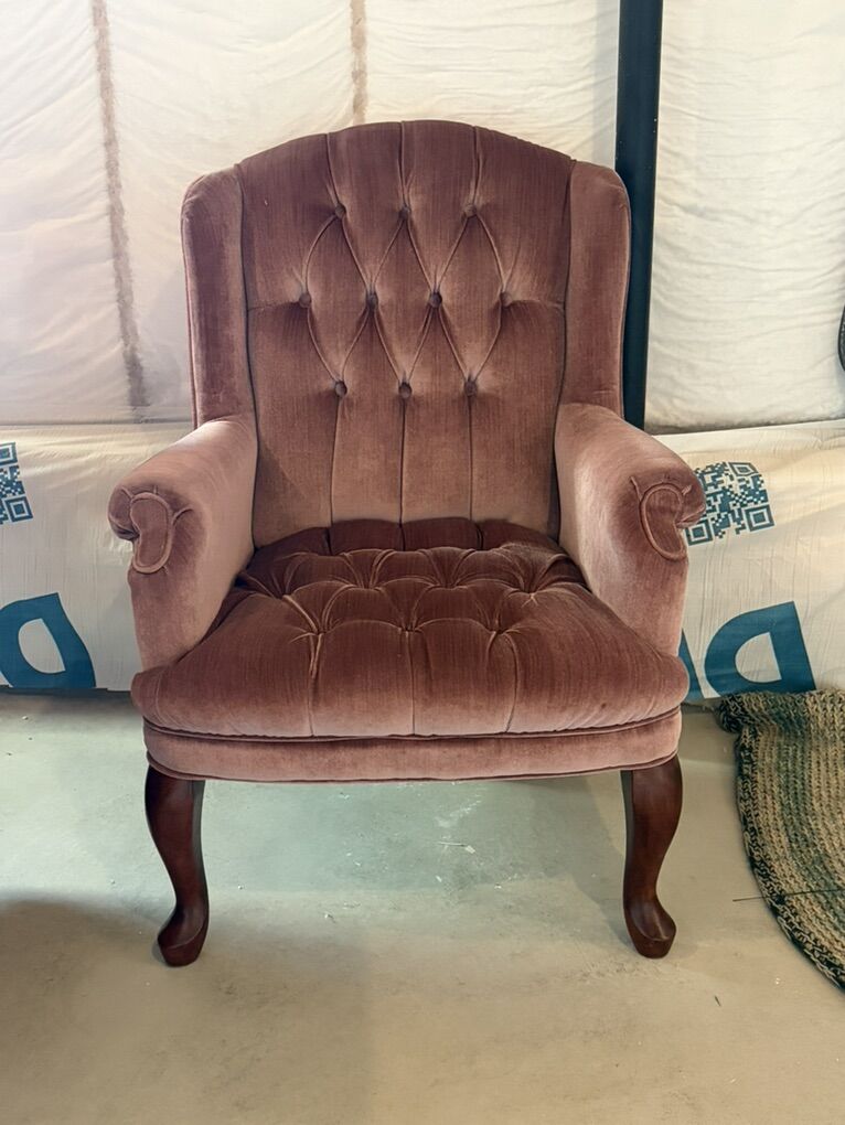 Cute Wing Back Chairs