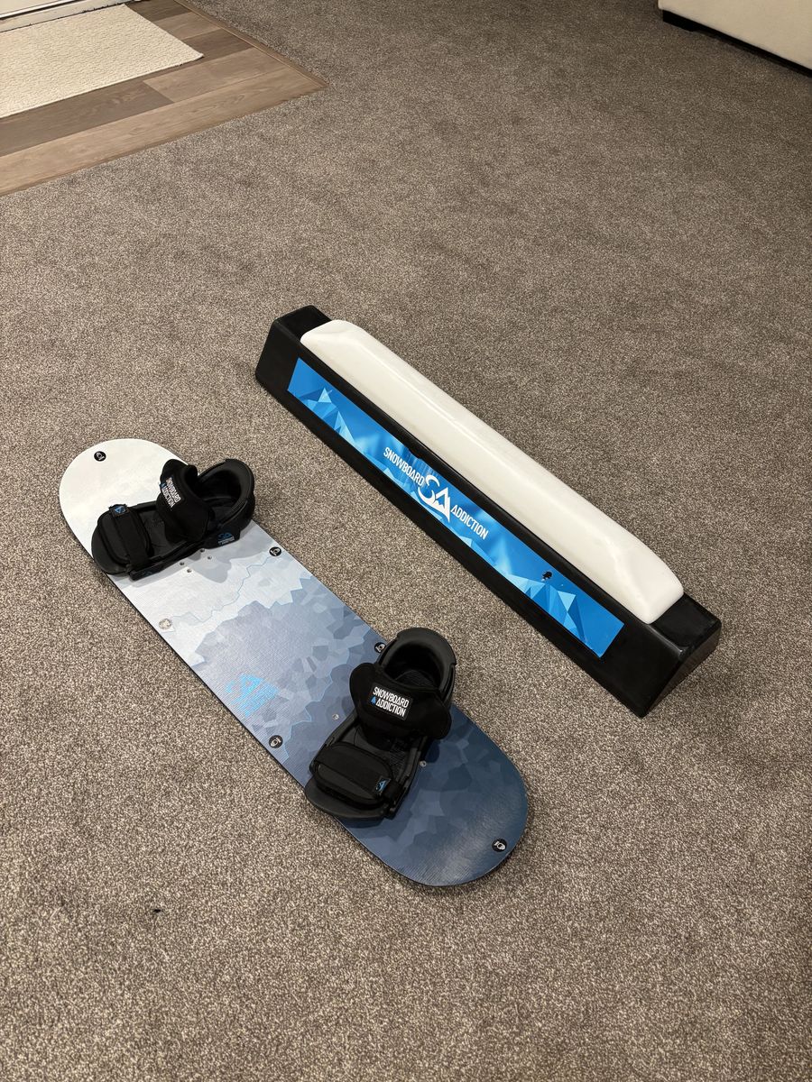 Snowboard Addiction Training Set (Jib Board + Bindings + Balance Bar) – Like New