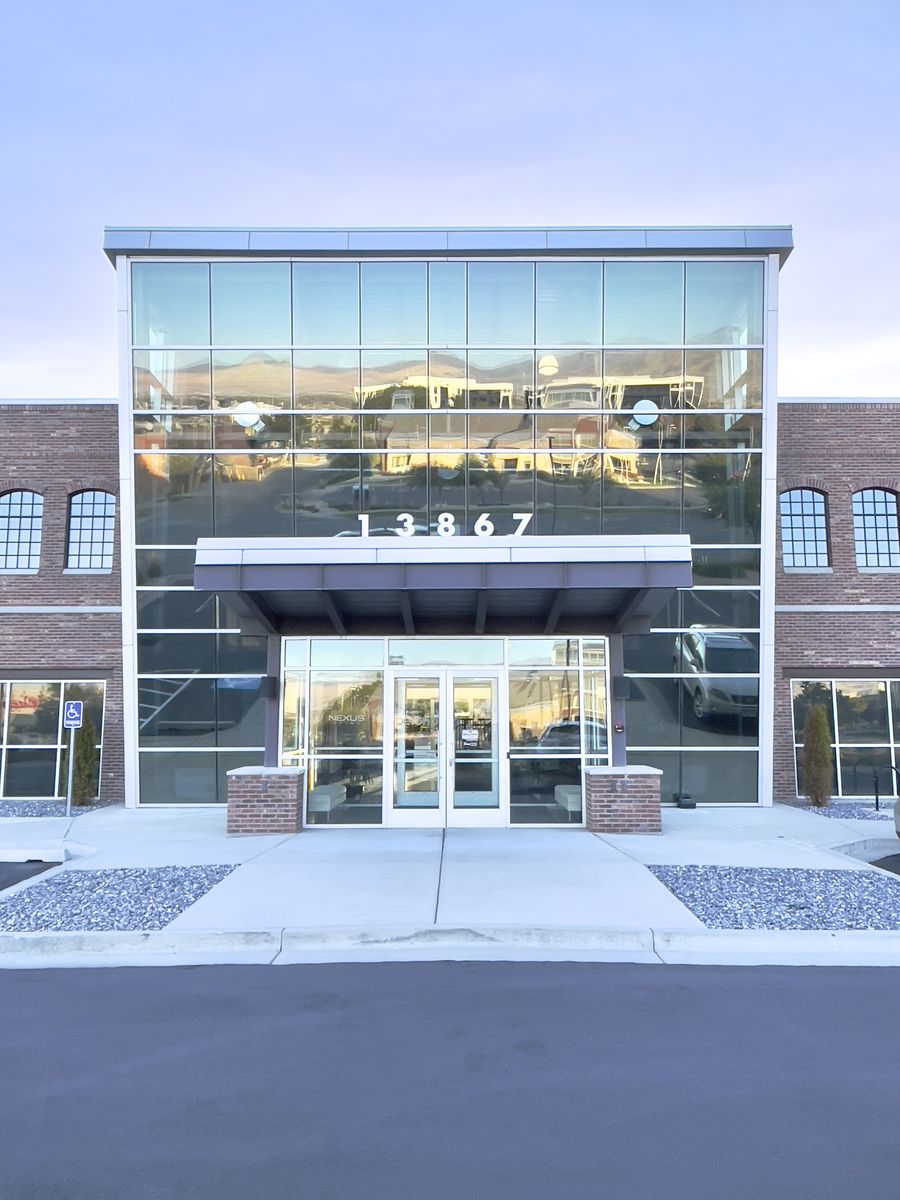 Main image 12