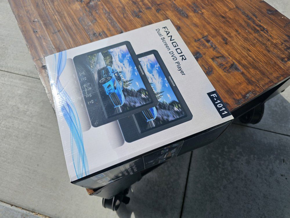 Fangor F-1011 Dual Screen Portable DVD Player with AC Adapter, Car Headrest Mounts - New