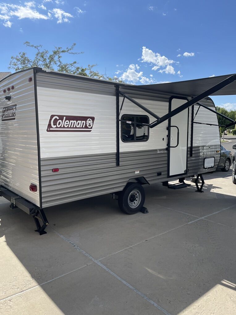 2023 Dutchman Coleman 17R Rear Bath