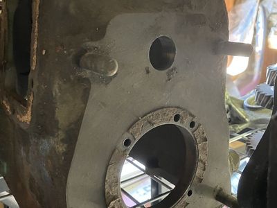 T-18A Transmission Bare Case, Heavy Duty for Trucks and Jeeps. (Believe this is a Ford 6.3 Low Case).