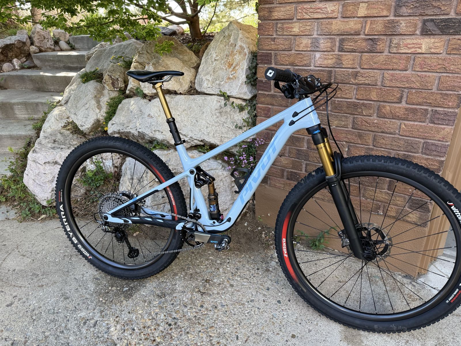 2024 Pivot Mach 4 SL – Medium – Custom XTR / Berd / ENVE Build