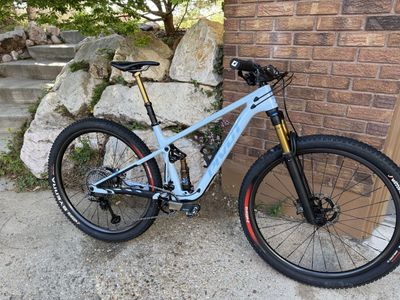 2024 Pivot Mach 4 SL – Medium – Custom XTR / Berd / ENVE Build