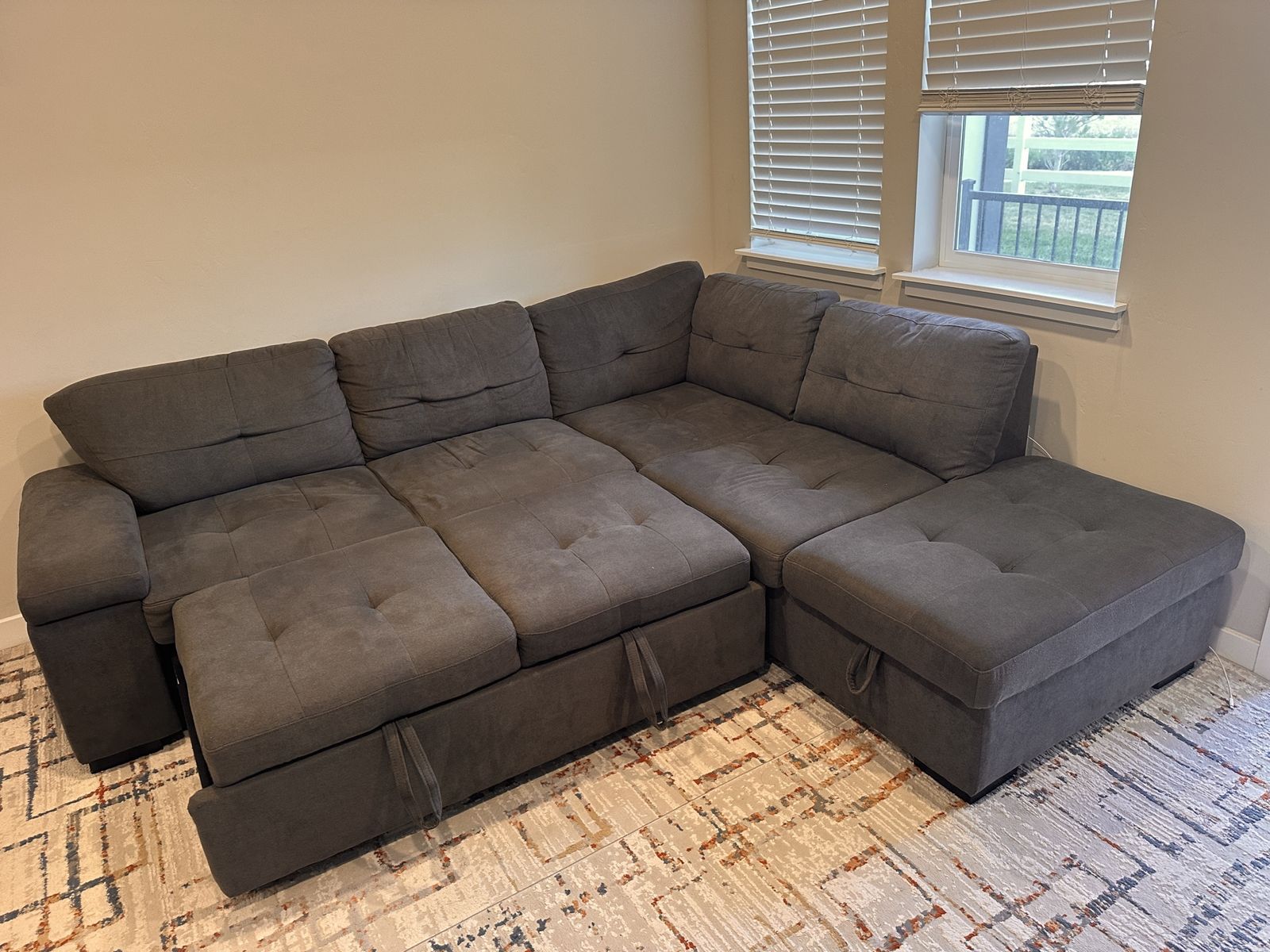 Sectional Sofa with Pull-Out Bed