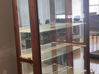 Pulaski Cherry Curio Cabinet Glass Display Case with Interior Lighting