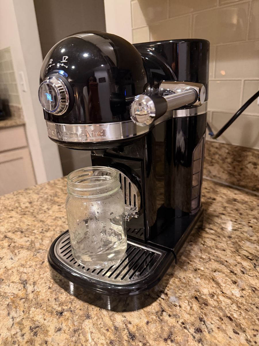 KitchenAid Nespresso Espresso Machine - Black, Excellent Condition