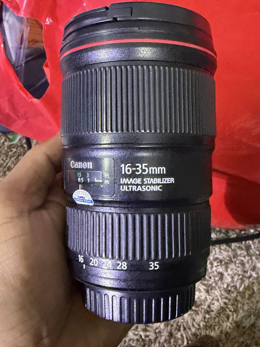 Canon Ef 16-35mm F4