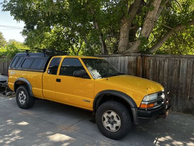 2003 Chevrolet S-10 LS ZR2