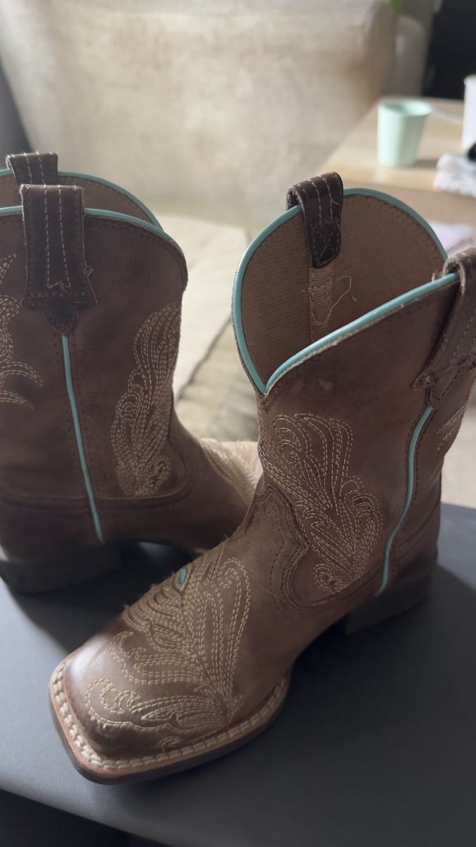 Kids Arita boots