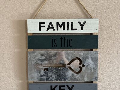 Wood Wall Hanging-Family is the Key to Happiness