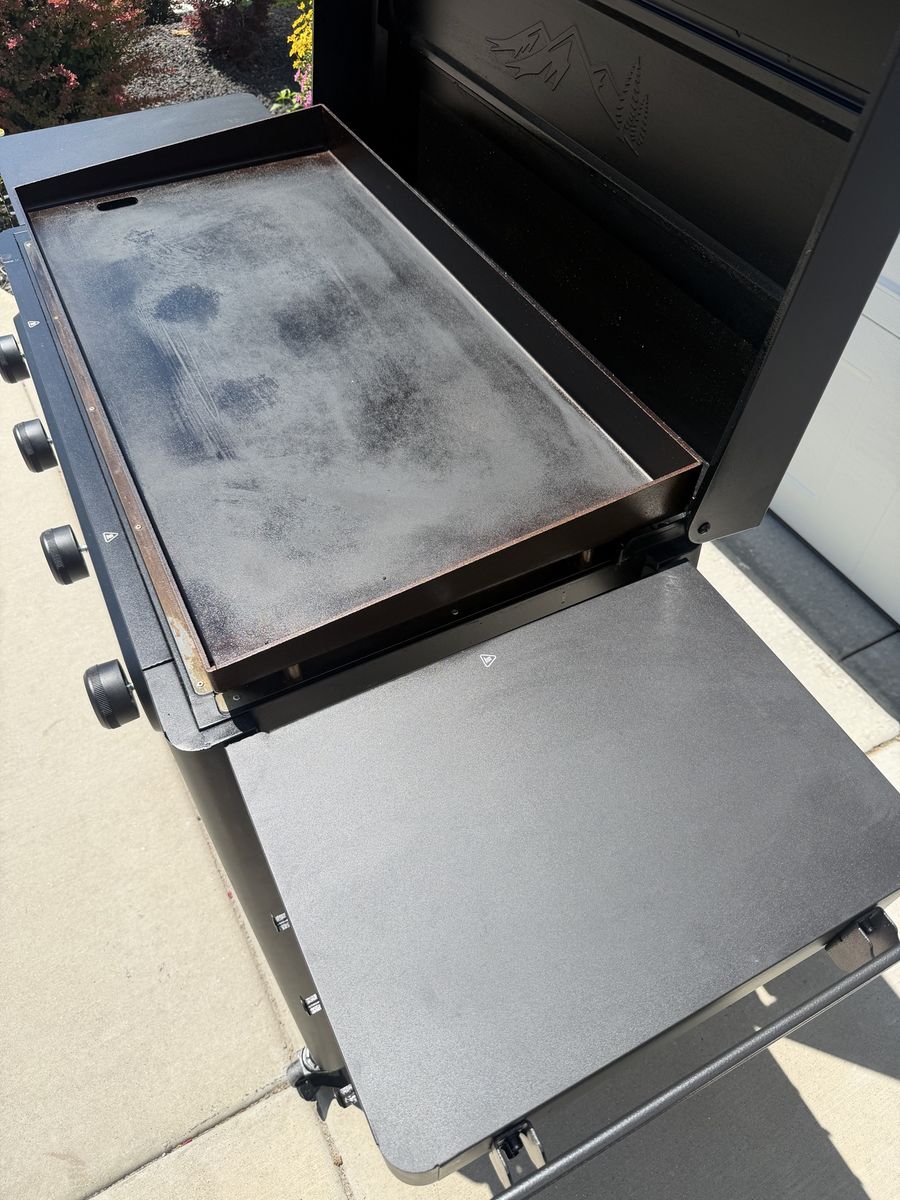 Main image 6