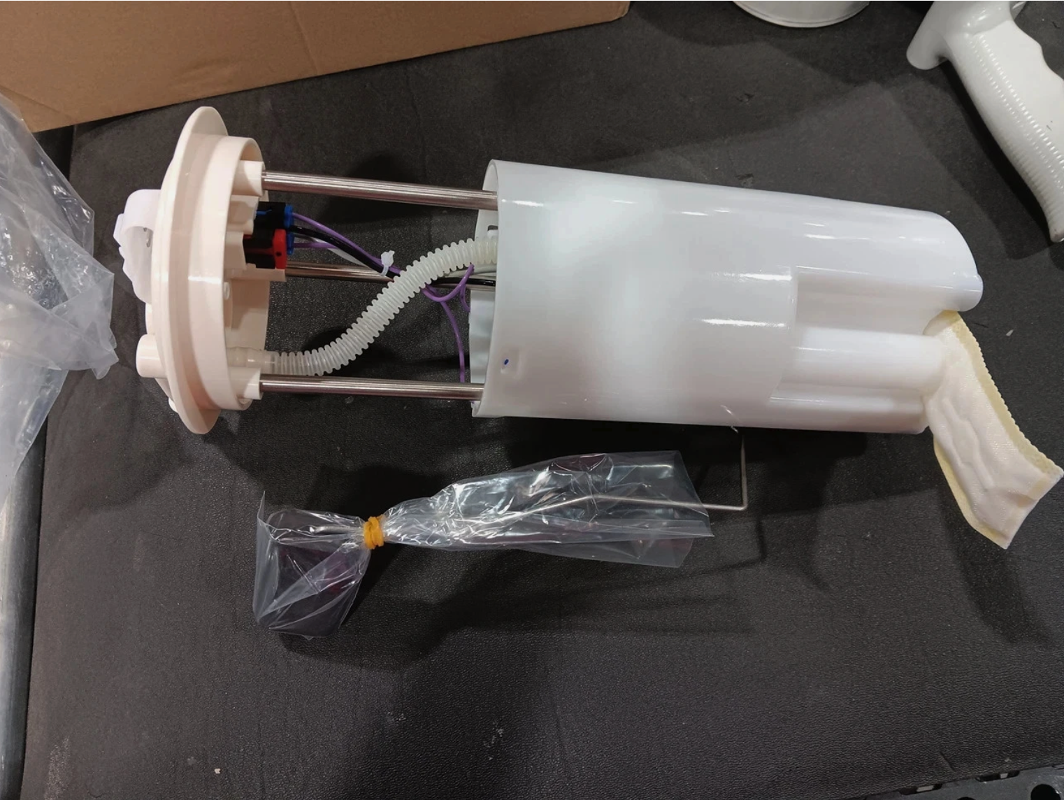 Main image 4