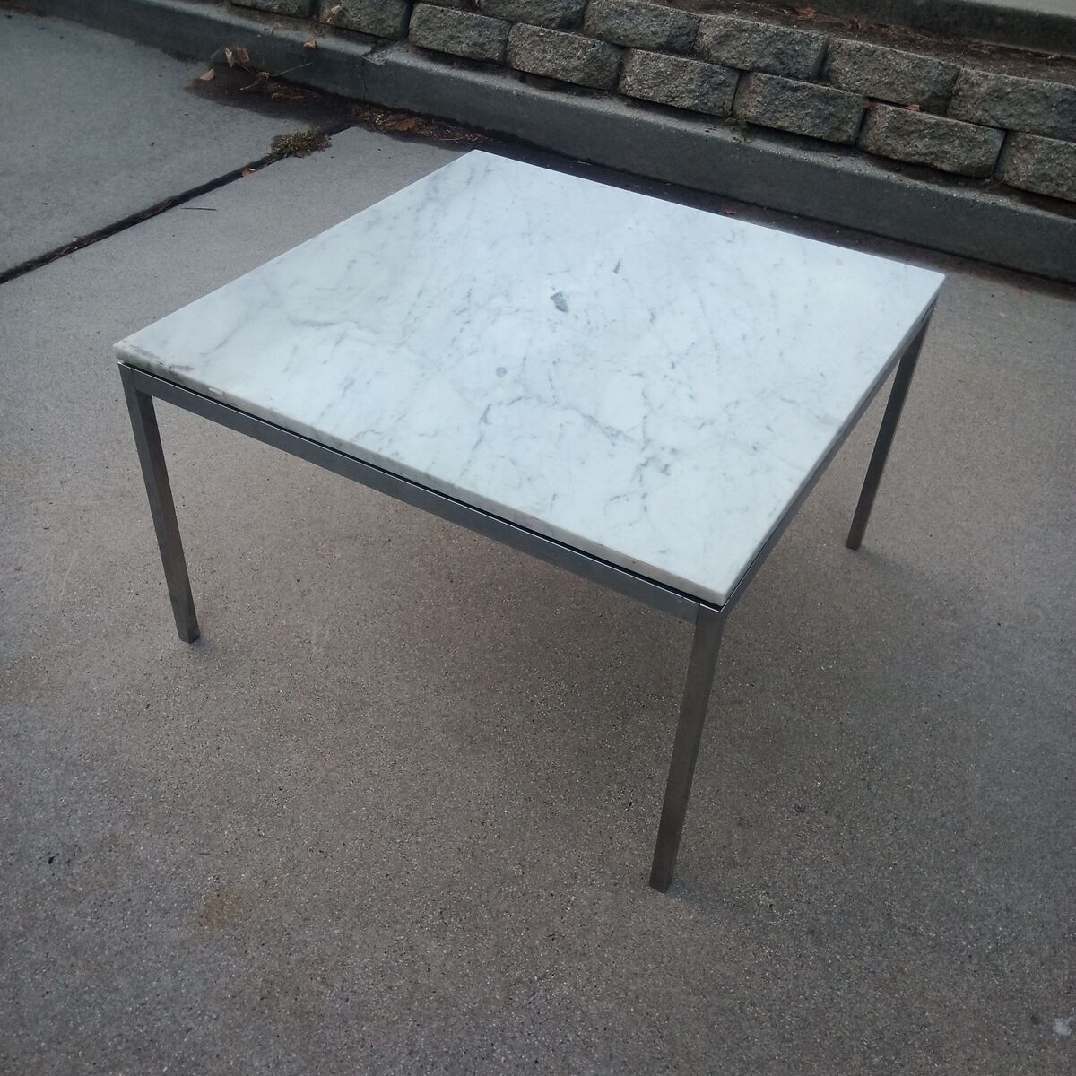 Knoll Marble and Chrome Side Table