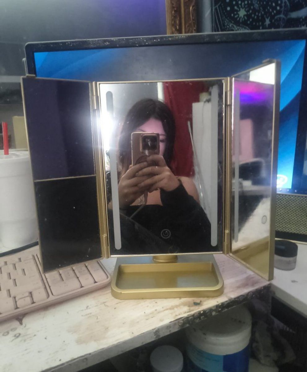 ONYX Professional Gold Lighted Trifold Vanity Makeup Mirror