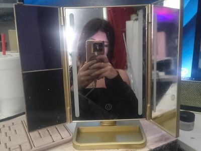 ONYX Professional Gold Lighted Trifold Vanity Makeup Mirror
