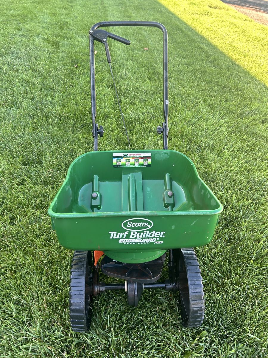 Scott’s yard fertilizer