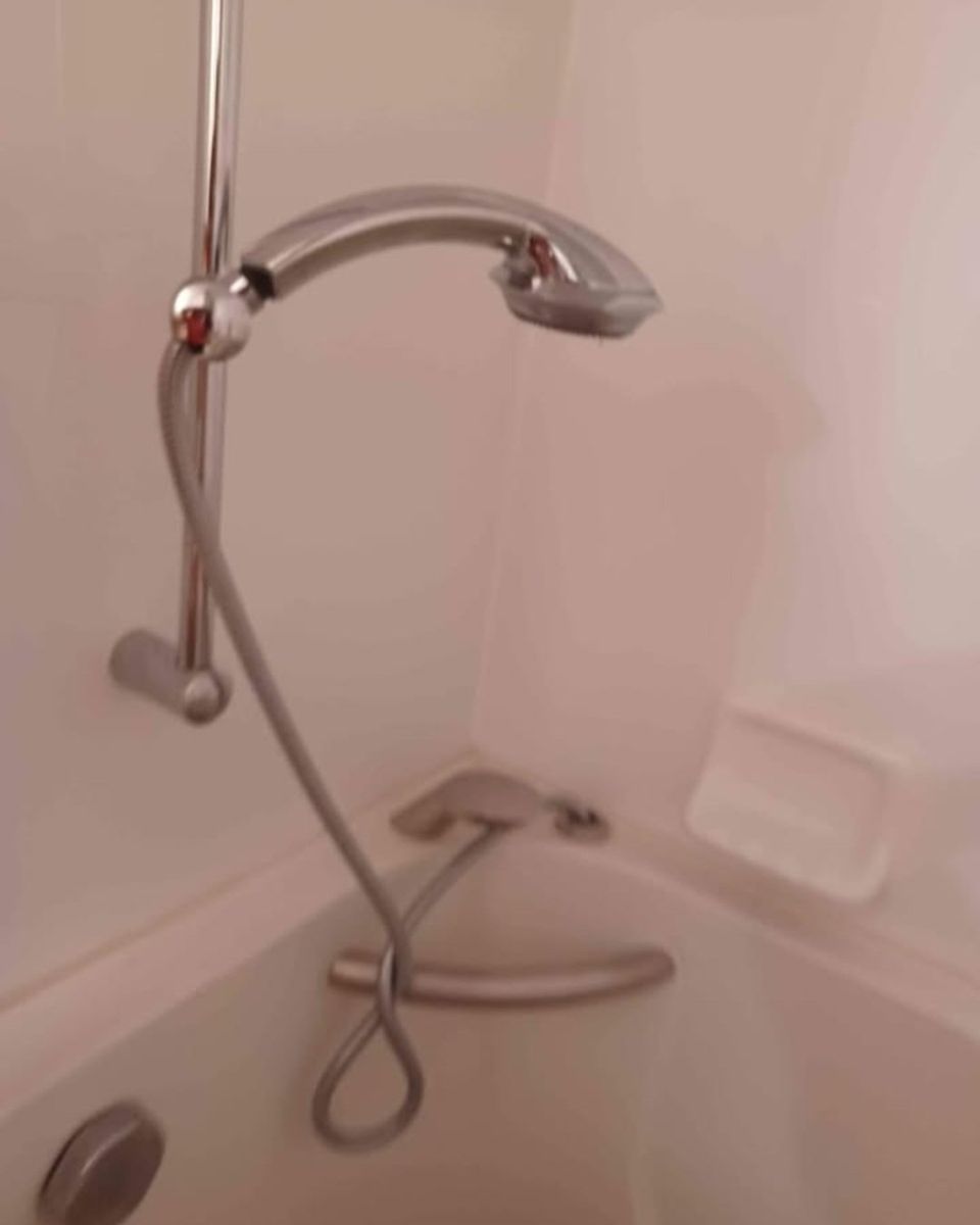 Main image 6