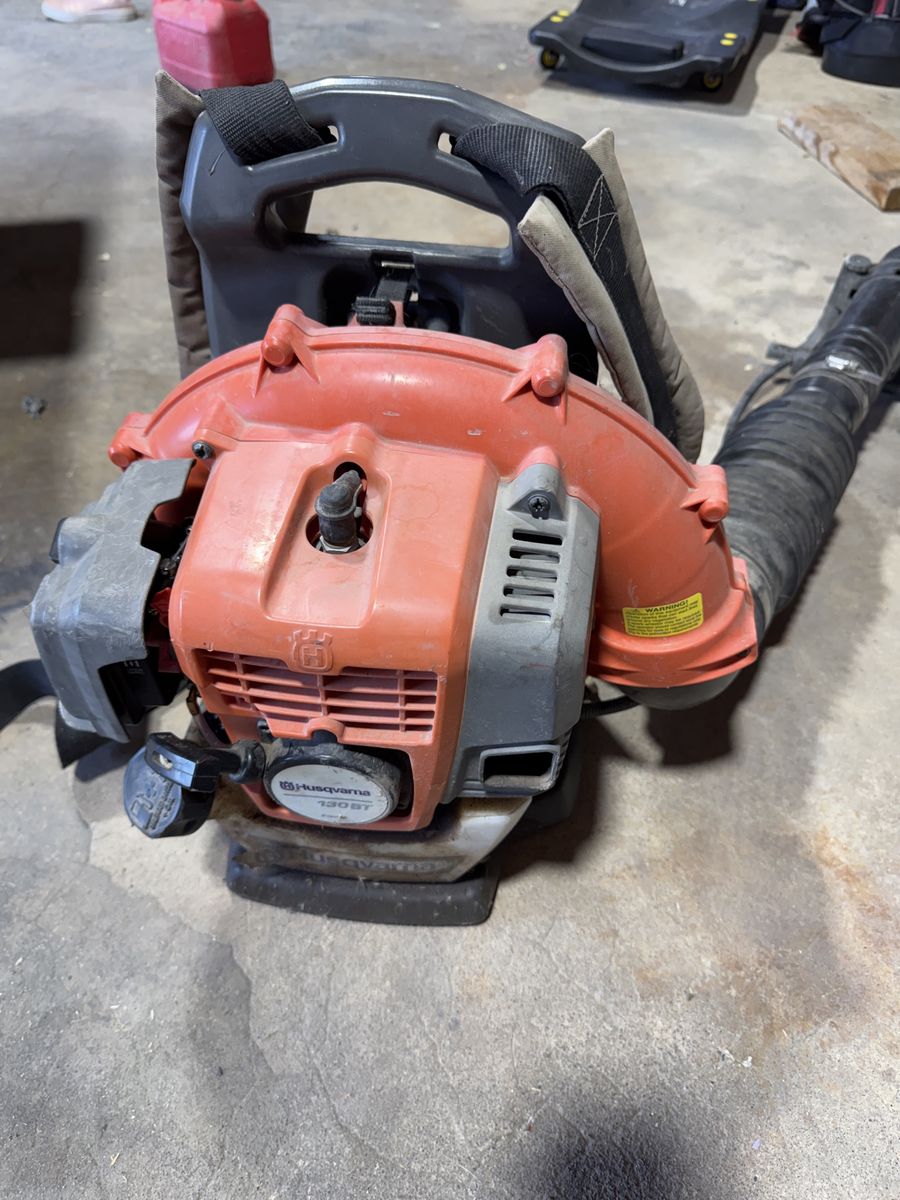 Husquvarna back pack blower