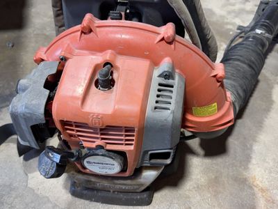 Husquvarna back pack blower