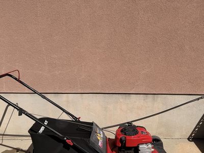 Troy-Bilt 21" Gas Lawn Mower with Briggs & Stratton Engine and Bag