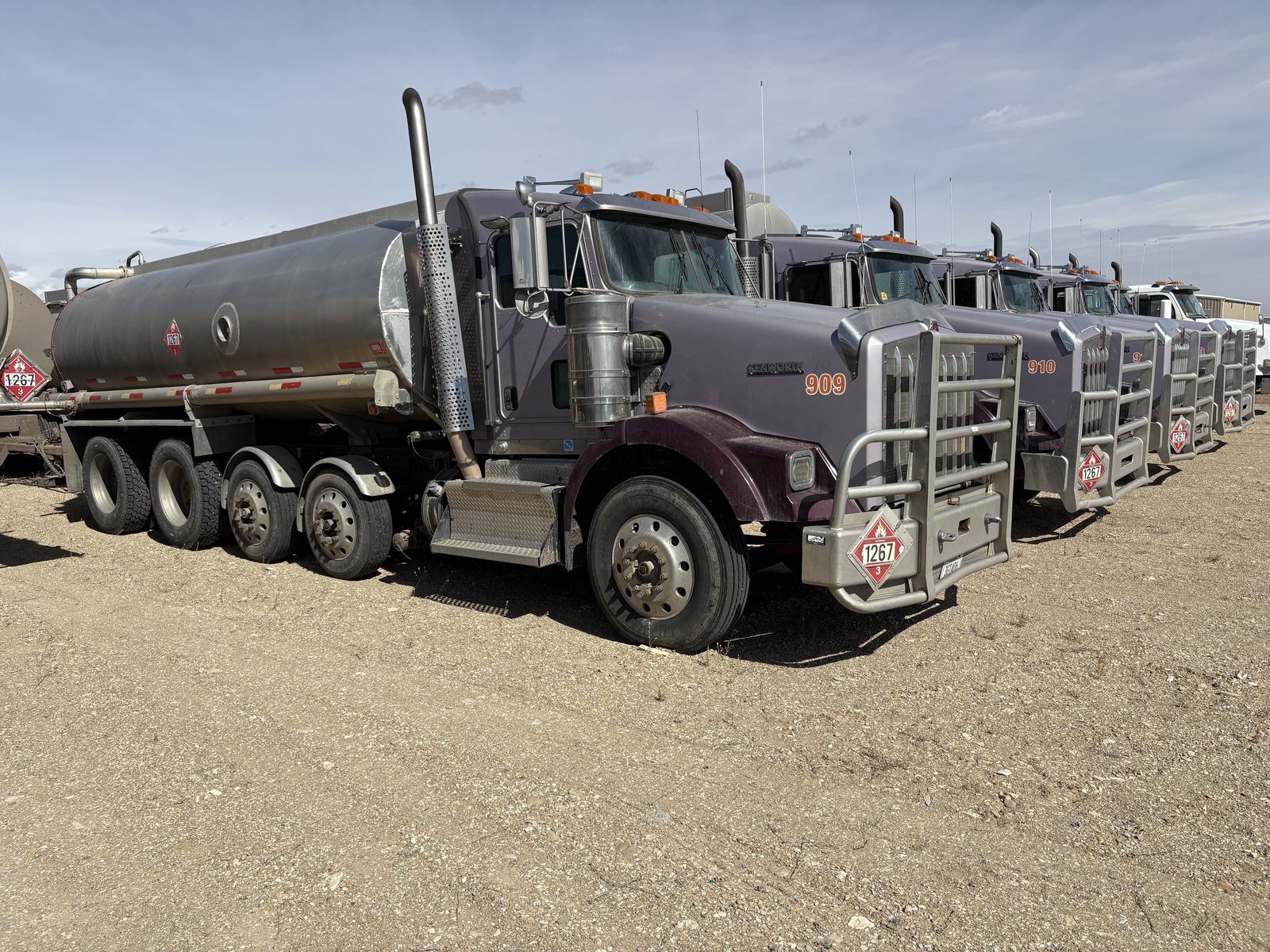 Kenworth T800 Tanker Trucks