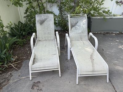 Free - Patio, all aluminum lounge chair frames